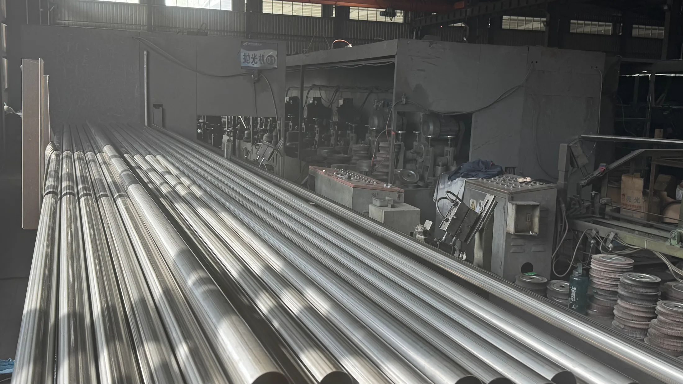 Stainless steel pipe production area inside Ruixing workshop